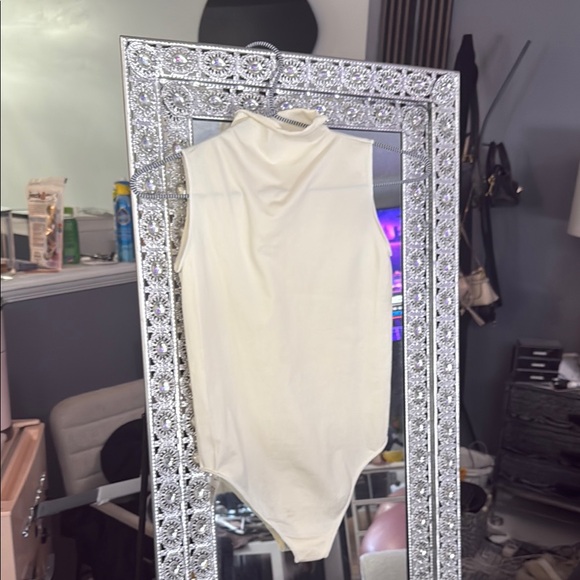 Cream Sleeveless Bodysuit - Picture 1 of 5